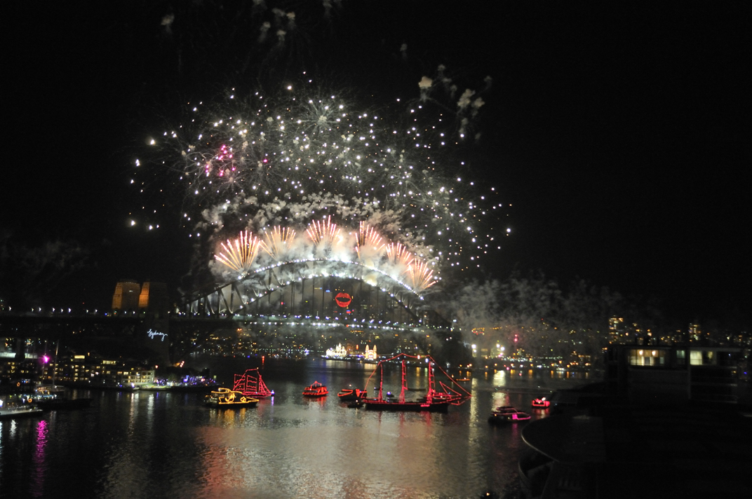 Sydney Harbour Bridge get its own pyrotechnic display